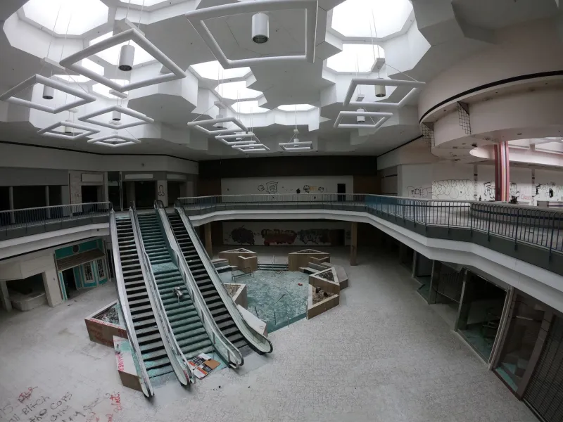 Quarters for the Dead: The Urban Explorers Mapping America's Last Dead Mall Arcades